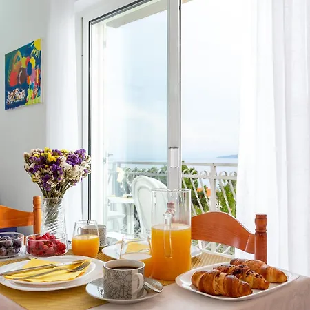 Sunset Mate Apartment *