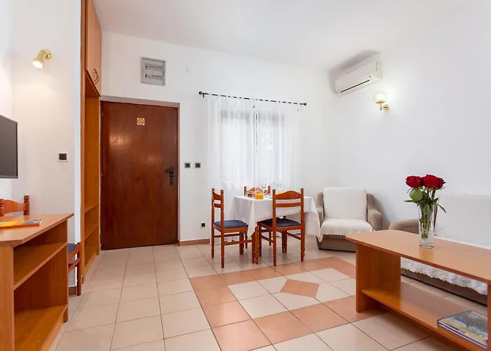 Sunset Mate Apartment *